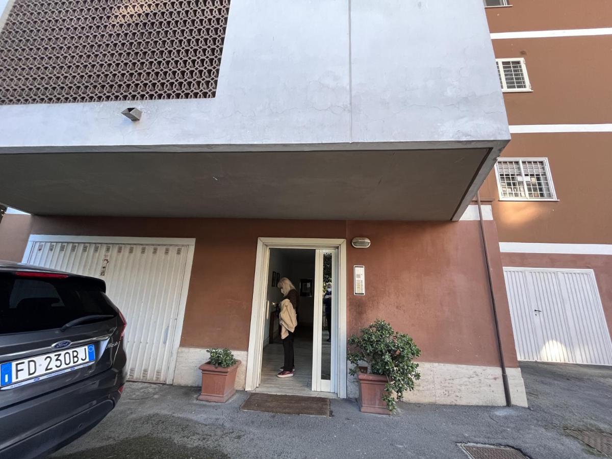 Monolocale A Mostacciano Apartman Róma Kültér fotó
