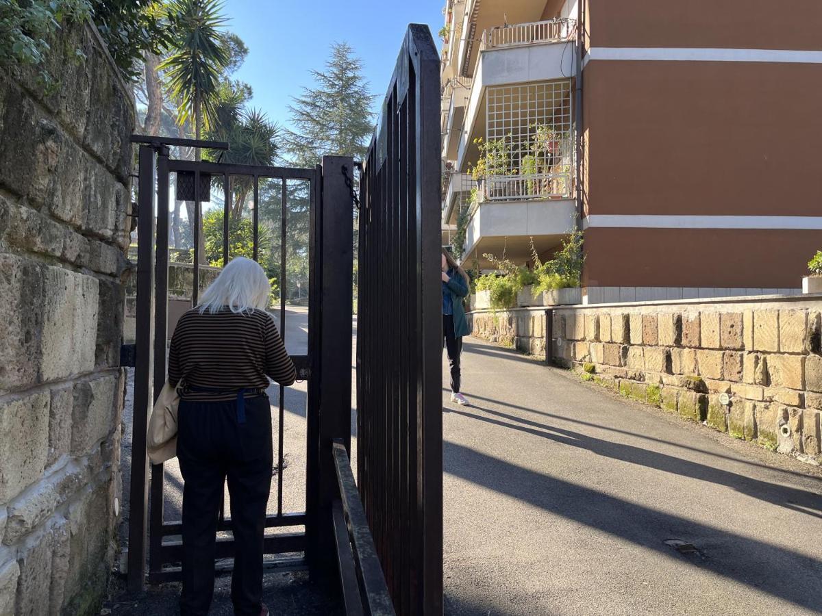 Monolocale A Mostacciano Apartman Róma Kültér fotó