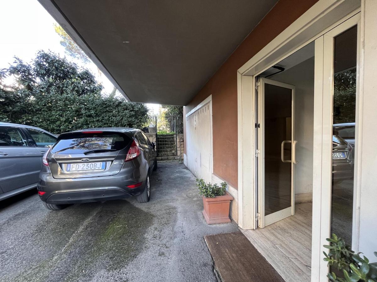 Monolocale A Mostacciano Apartman Róma Kültér fotó