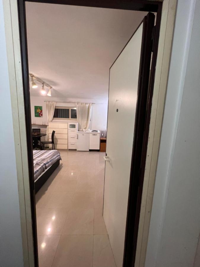 Monolocale A Mostacciano Apartman Róma Kültér fotó