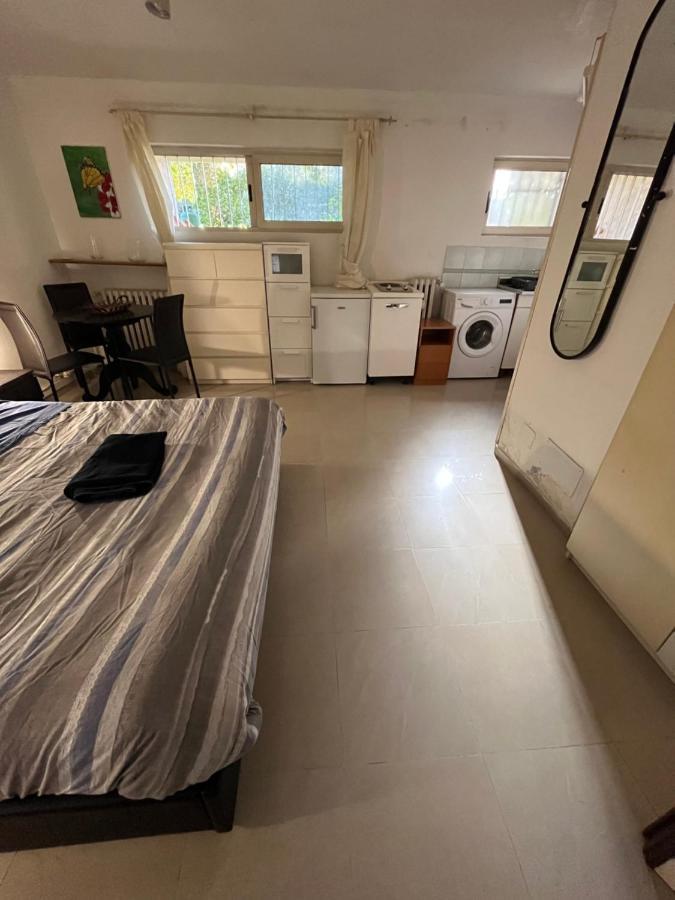Monolocale A Mostacciano Apartman Róma Kültér fotó