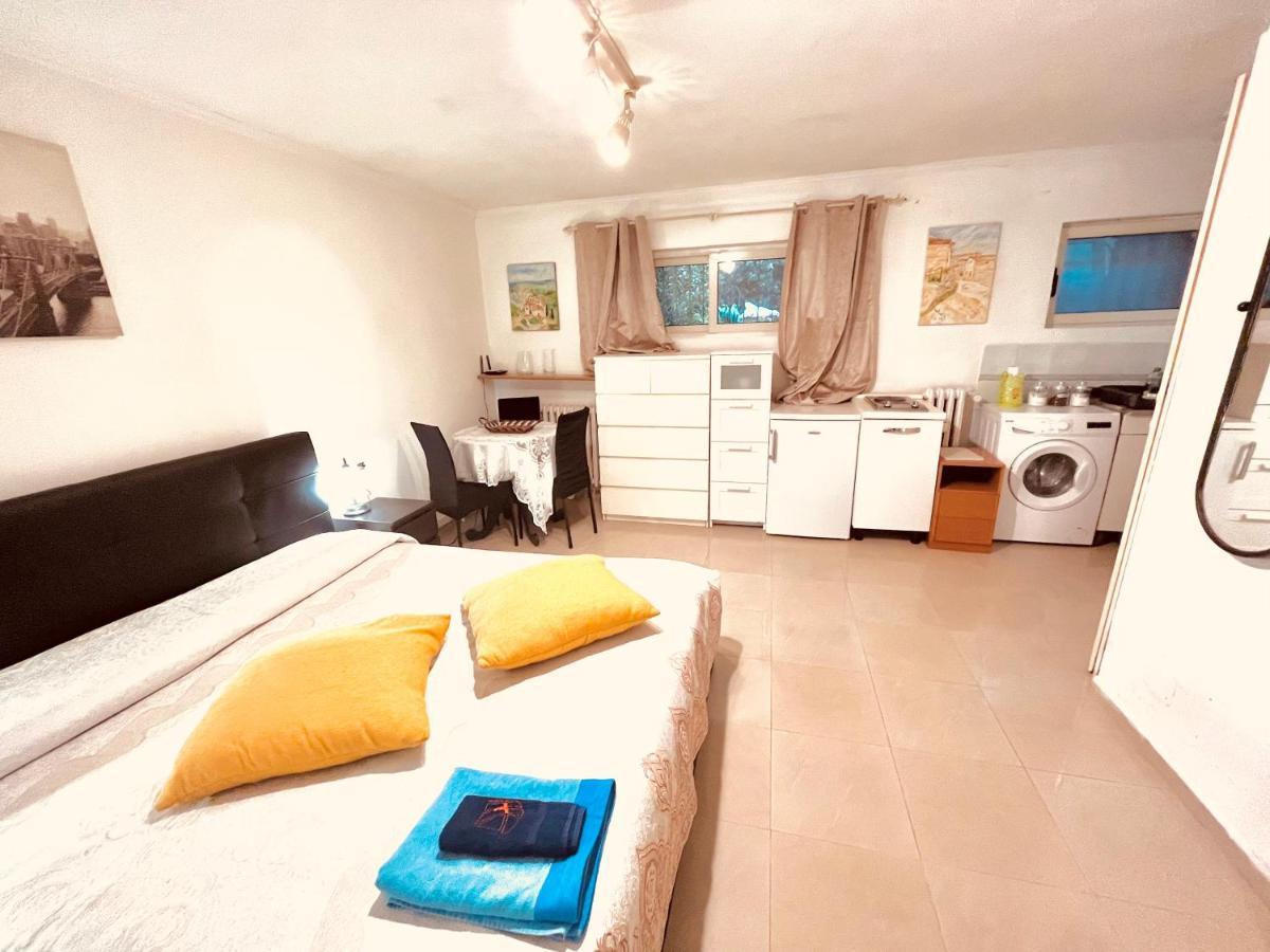 Monolocale A Mostacciano Apartman Róma Kültér fotó